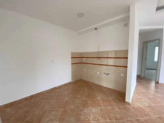 Two bedroom apartments in a quiet part of Tivat — photo 4